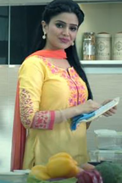 Kenishainqueenshaihumasthekitchenqueen.jpg