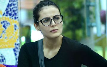 Mandana Karimi Says ‘India Has Betrayed Me’, Plans To Leave Country And Return To Iran After Ali Khamenei’s Death 