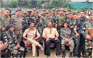 Ajay Devgn-Rohit Shetty Meets And Greets  SSB Jawans Amid Singham Again Shoot In Jammu And Kashmir - WATCH 