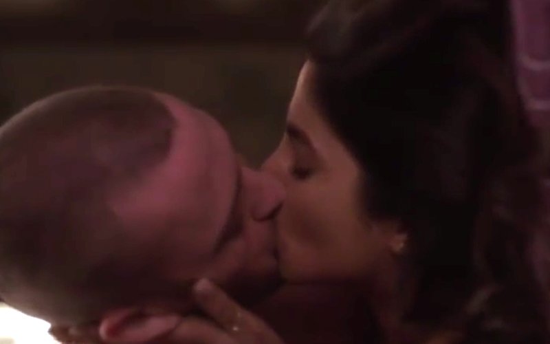 Priyanka Chopra Kissing In Quantico