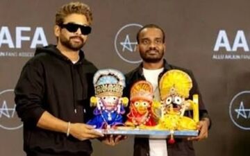 Allu Arjun Heartfelt Gesture! Honors Fan's Devotion, Removes Shoes Before Accepting Shri Jagannath Idol At AAFA Annual Summit 2026! 