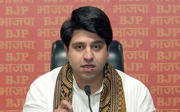 Shehzad Poonawalla Resubmits Resignation to BJP: ‘Decision Is Final’, Urges Party To Relieve Him 