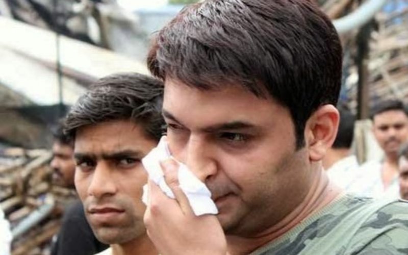 उफ़! फिर मुसीबत में फंसे कपिल शर्मा, दर्ज हुआ FIR
