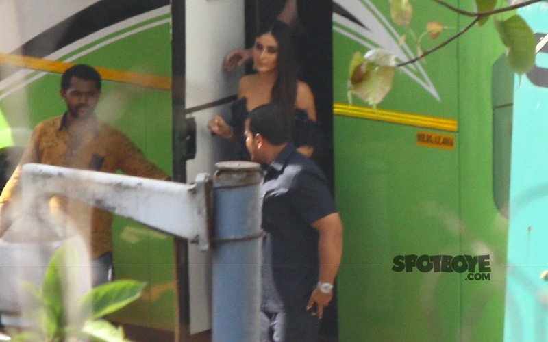 kareena1 kareena1