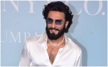 OMG! Ranveer Singh Sports A WHOPPING Rs 2 Crore Diamond Necklace At A Recent Mumbai Event - WATCH VIRAL VIDEO 