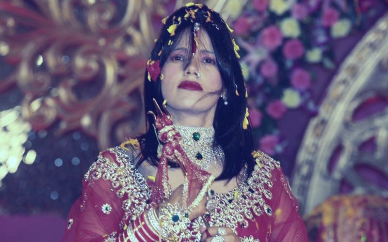 एक्टिंग की दुनिया में कदम रखने जा रही हैं राधे मां, बोल्ड ट्रेलर हुआ रिलीज