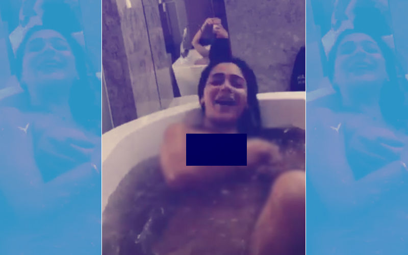 Bath Of Naked Bollywood - Sara Khan Goes Nude In A Bathtub; Video Deleted Later