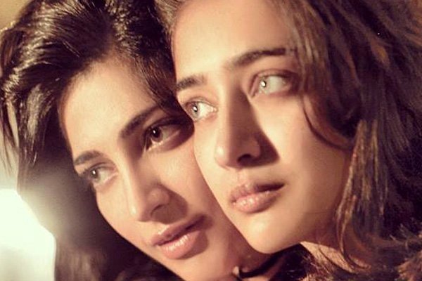 shruti and akshara haasan