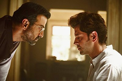 ronit roy and hrithik roshan in kaabil