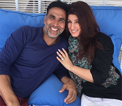 Akshay_Kumar_and_Twinkle_Khanna_In Happy_Moments_Twitter_akshaykumar.jpg