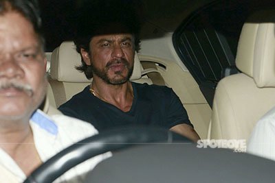 Shah Rukh Khan at Dear Zindagi Screening 