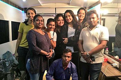 shraddha kapoor with the crew of ok jannu