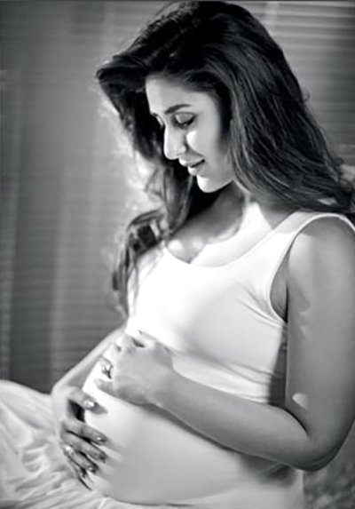 kareena kapoor pregnant baby bump