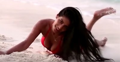 poonam panday batwatch video on the beach