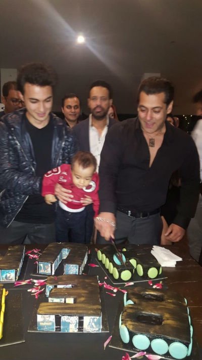 salman cake cutting ceremony