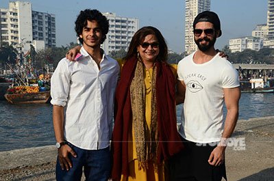 shahid kapoor with brother ishaan khatter with mother neelima on the sets of his debut film