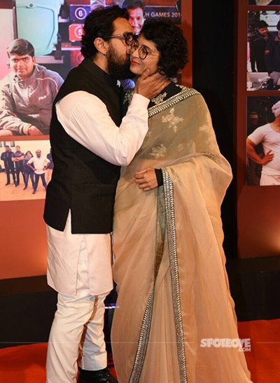 aamir khan kissing kiran rao at dangal success bash