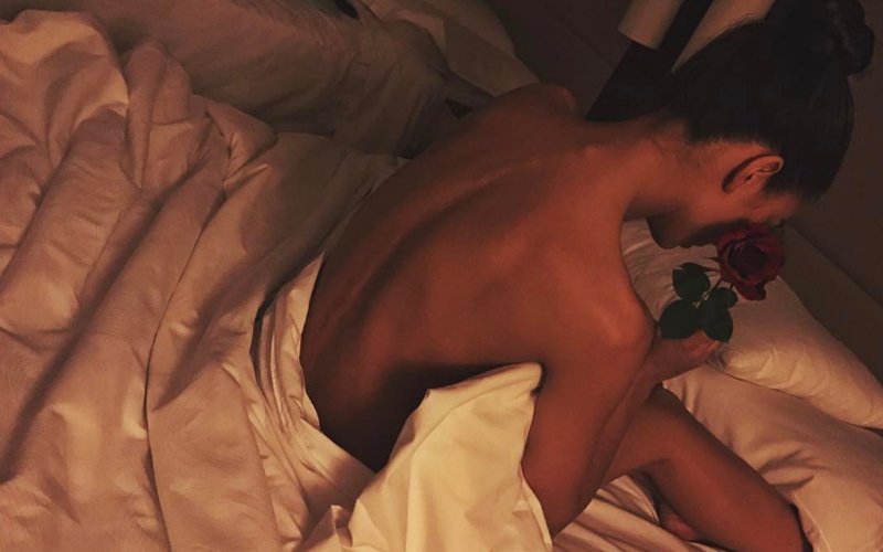 SIZZLING HOT: Amy Jackson Goes Nude Between The Sheets
