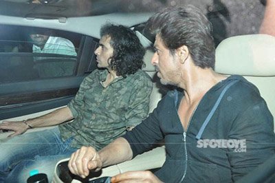 shah rukh khan and imtiaz ali arrive at the shoot location of the ring