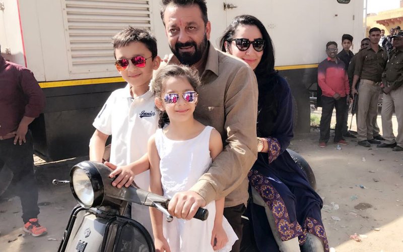 Maanayata & Kids Spend Quality Time With Sanjay In Agra