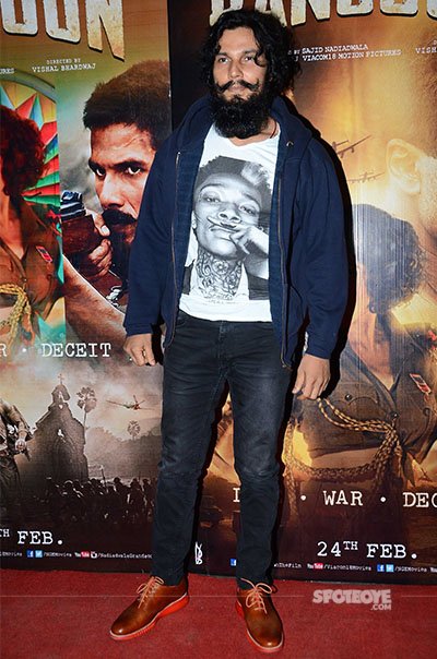 randeep hooda at the special screening of rangoon held for bollywood filmmakers