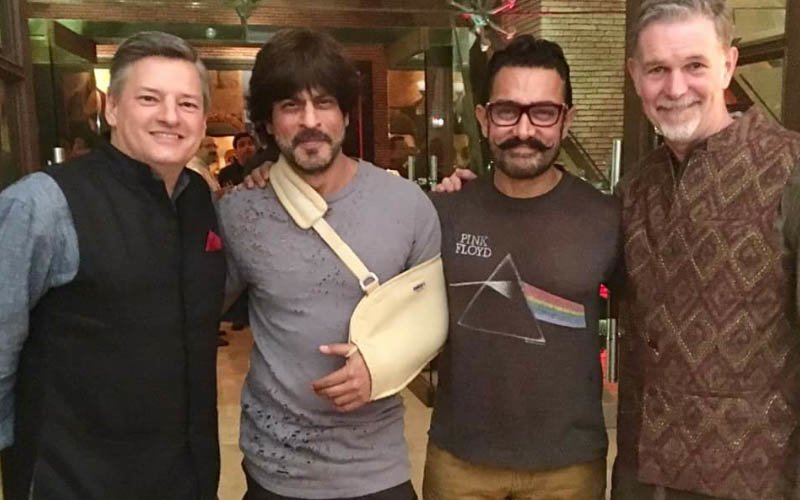 Shah Rukh Khan Hangs Out With Aamir Khan. What’s Cooking?