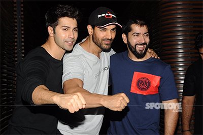 varun dhawan john abraham rohit dhawan at badrinath ki dulhania success bash