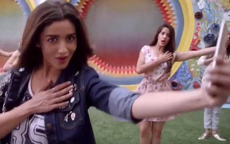 Alia Bhatt Welcomes You To Selfistaan With A Special Dance