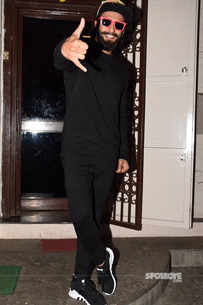 ranveer singh snapped in bandra