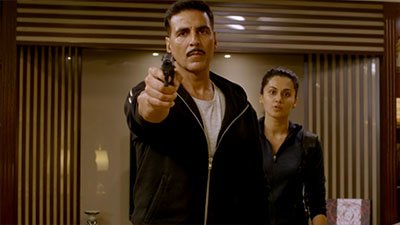 akshay kumar and taapsee pannu in a fight scene from naam shabana