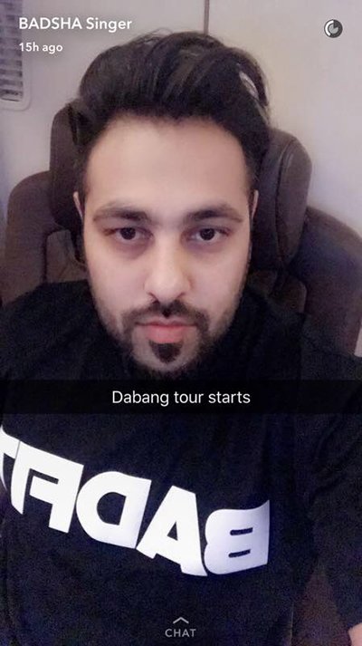 baadshah at dabangg tour in flight