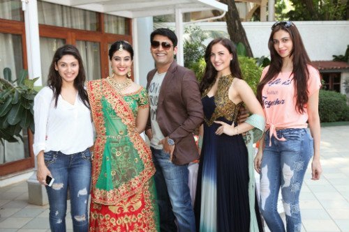kapil with female leads of the movie