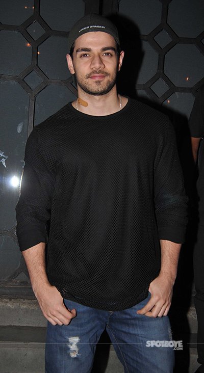 Sooraj Pancholi.jpg