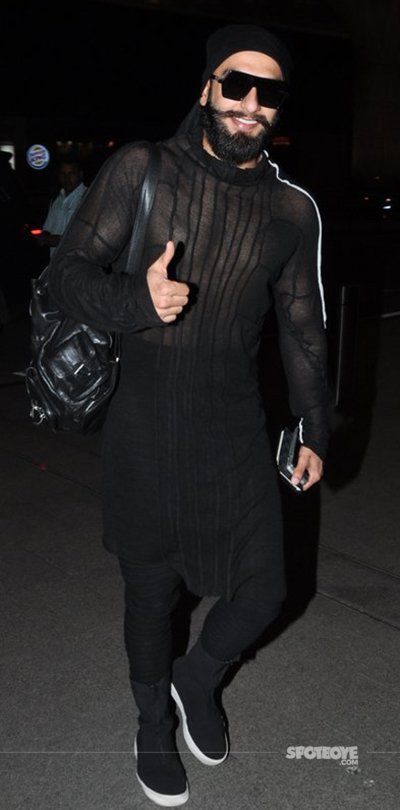 ranveer singh at airport