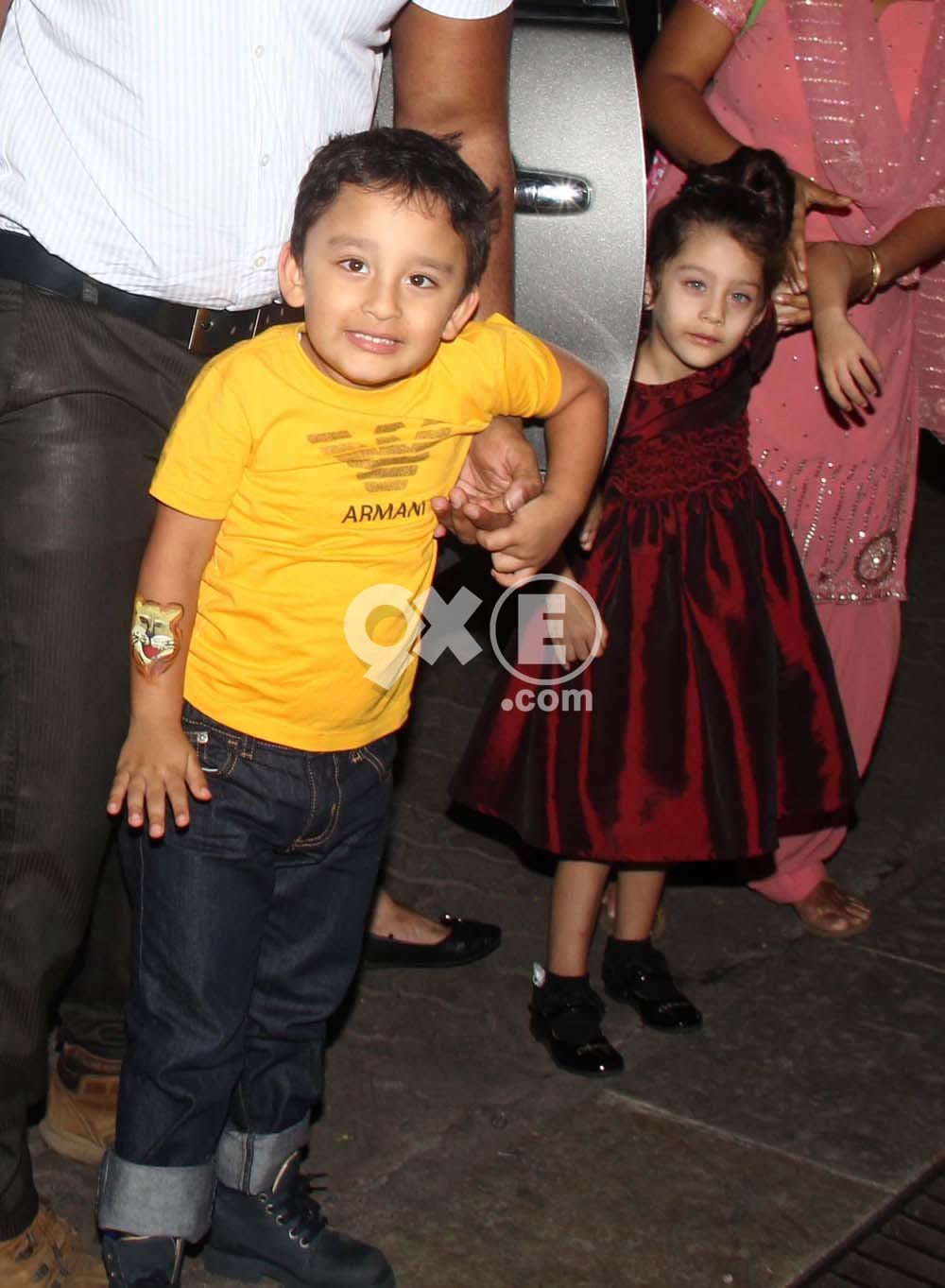 sanjay dutt s kids shaaran and iqra at aradhya s birthday