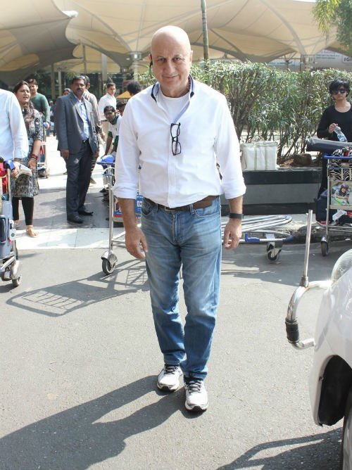 anupam kher spotted at the airport