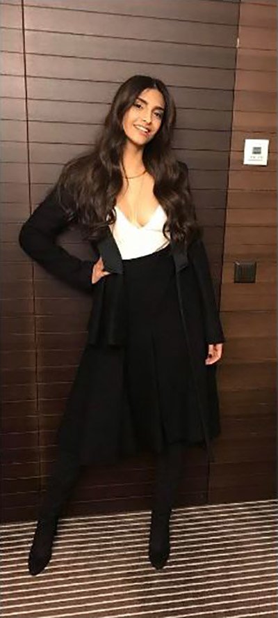 sonam kapoor in a black and white do for the welcome dinner