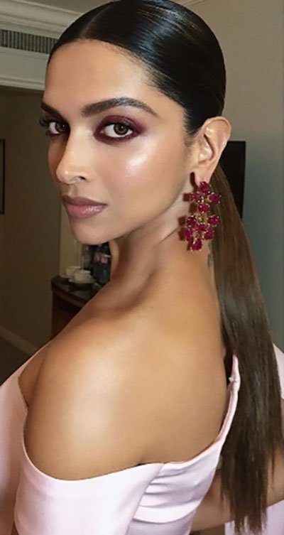 deepika padukone make up for xxx premier in la