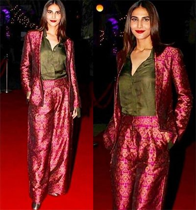 vaani kapoor at rising star awards