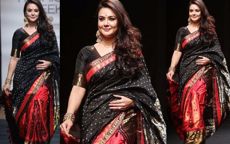 LFW 2017 Day 2: Preity Zinta Stuns In A Saree!