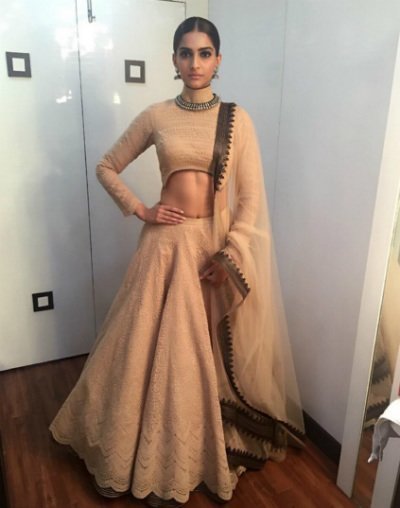 sonam kapoor in a lehenga by shantanu and nikhil