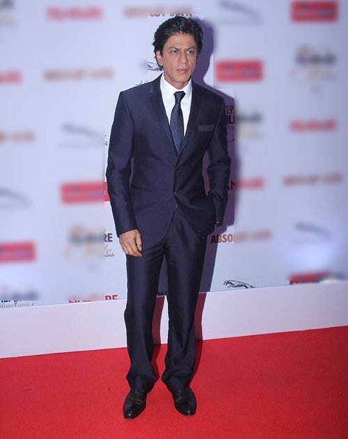 shah rukh khan at fashion awards night