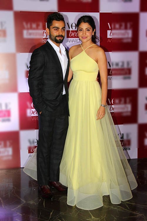 virat kohli and anushka sharma at an awards night