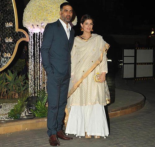 akshay kumar and twinkle khanna traditonal outifits