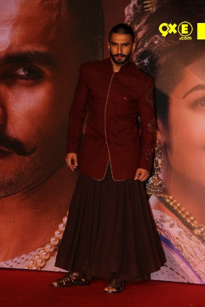 ranveer singh in anju modi look