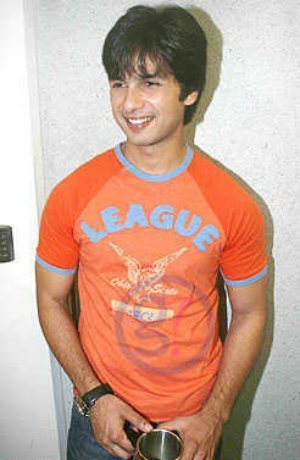 shahid kapoor pictures from early days