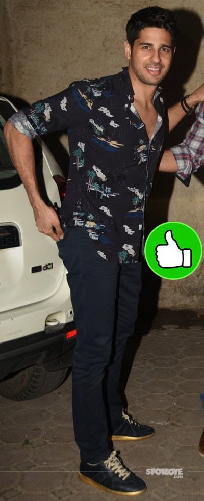 sidharth malhotra looks stunning at mohit suri birthday bash in a deep blue beach print shirt