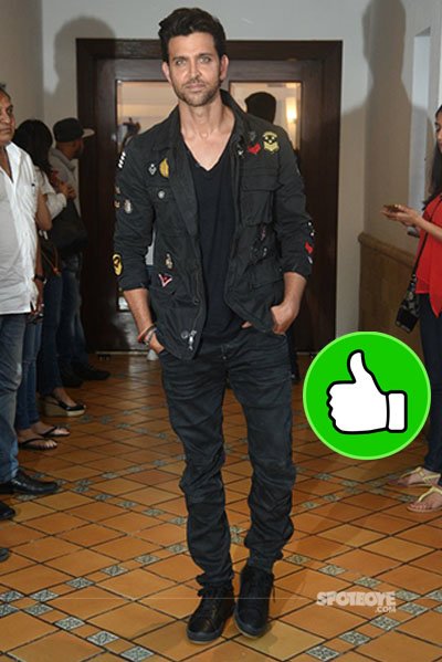 hrithik roshan was a stunner in a millitary green jacket at a kaabil meet and greet event