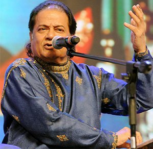 anup jalota singing a bhajan