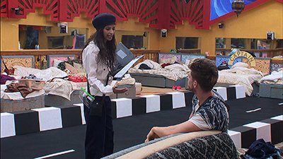 priyanka demanding jason to pay a fine bigg boss 10